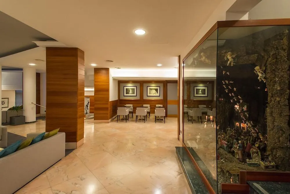 Lhp Napoli Palace & Spa Ξενοδοχείο