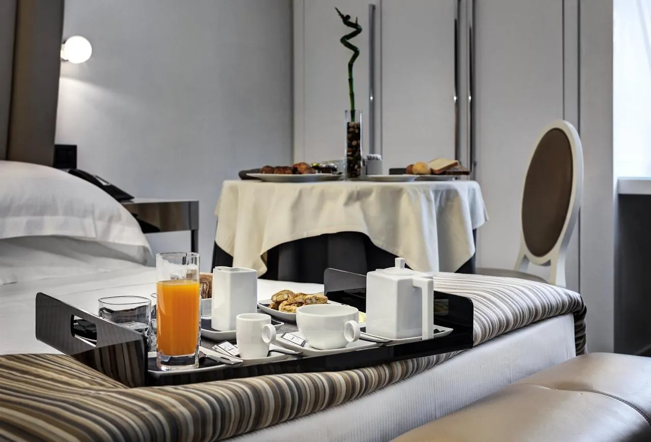 Lhp Napoli Palace & Spa Ξενοδοχείο